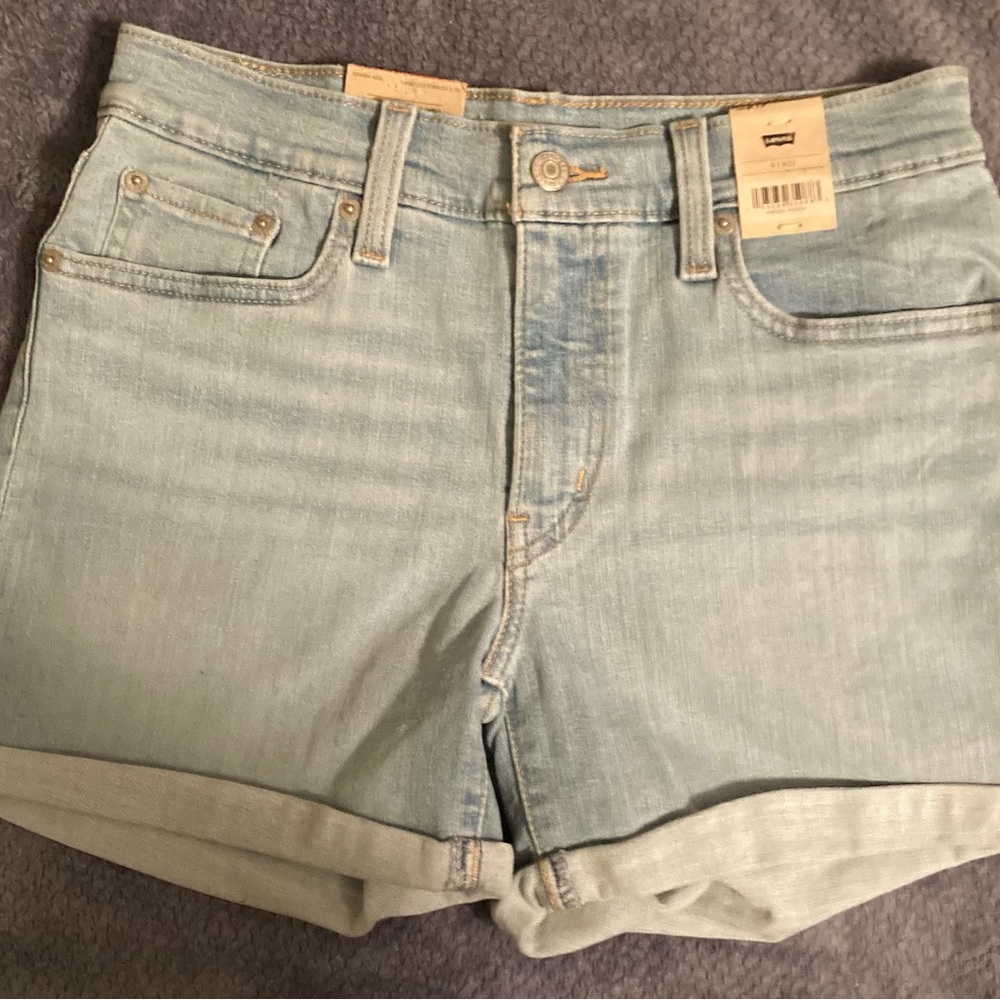 Ladies size 4 waist 27 Levi’s Mid-Length Original LEVI STRAUSS & CO.